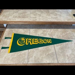 Oregon Ducks Vintage Pendant